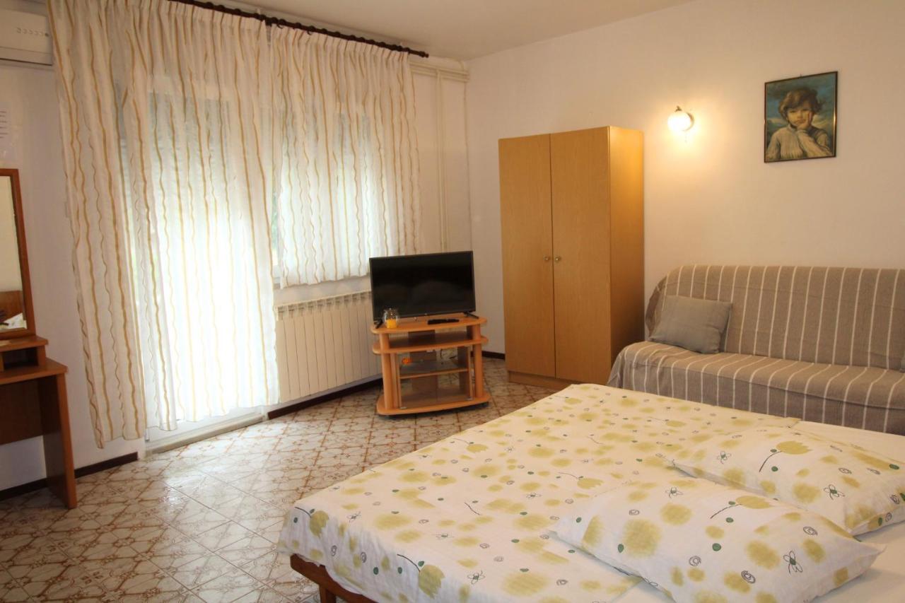 Apartment Valentina Liznjan Exterior photo